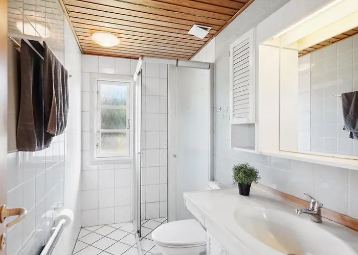 Holiday home Sigfride - 500m From The Sea By Interhome